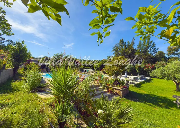 Villa Talasani Villa *